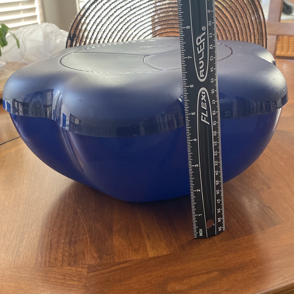 Tupperware Chip & Dip Party Set $11 - Picture 3 of 4